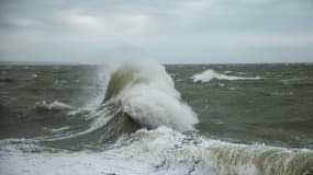 La tempête Eunice frappe les côtes normandes, notamment Le Havre, le 18 février 2022
