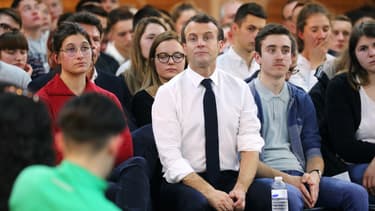 Un débat organisé avec des jeunes à Etang-sur-Arroux, dans le centre de la France
