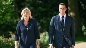 Marine Le Pen et Jordan Bardella, du Rassemblement national, arrive pour une rencontre avec le président Emmanuel Macron à l'Elysée, le 26 août 2024 à Paris