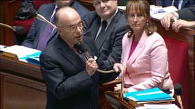 Le Premier ministre a annoncé ce mercredi la tenue d'un Conseil des ministres exceptionnel ce samedi, afin d'examiner le projet de loi sur la prorogation de l'état d'urgence. 