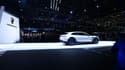 Porsche présente à Genève la Mission E Cross Turismo, un concept de break de chasse ou de crossover 100% électrique.