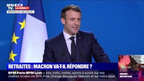 Retraites: Emmanuel Macron souhaite que "le gouvernement poursuive son travail et avance"