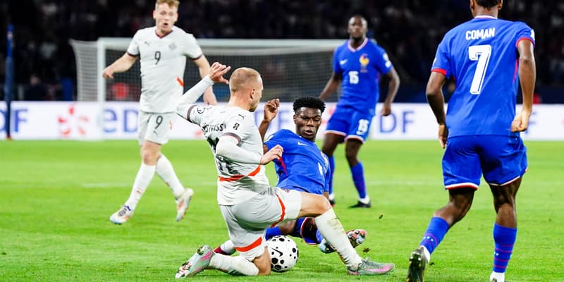 Le vilain tacle d'Aurélien Tchouaméni sur Thorsteinsson lors de France-Islande, le 9 septembre 2025.