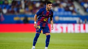 Roony Bardghji avec le Barça face à Come lors du trophée Gamper, le 10 août 2025.