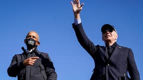Barack Obama et Joe Biden le 31 octobre 2020 à Flint, dans le Michigan