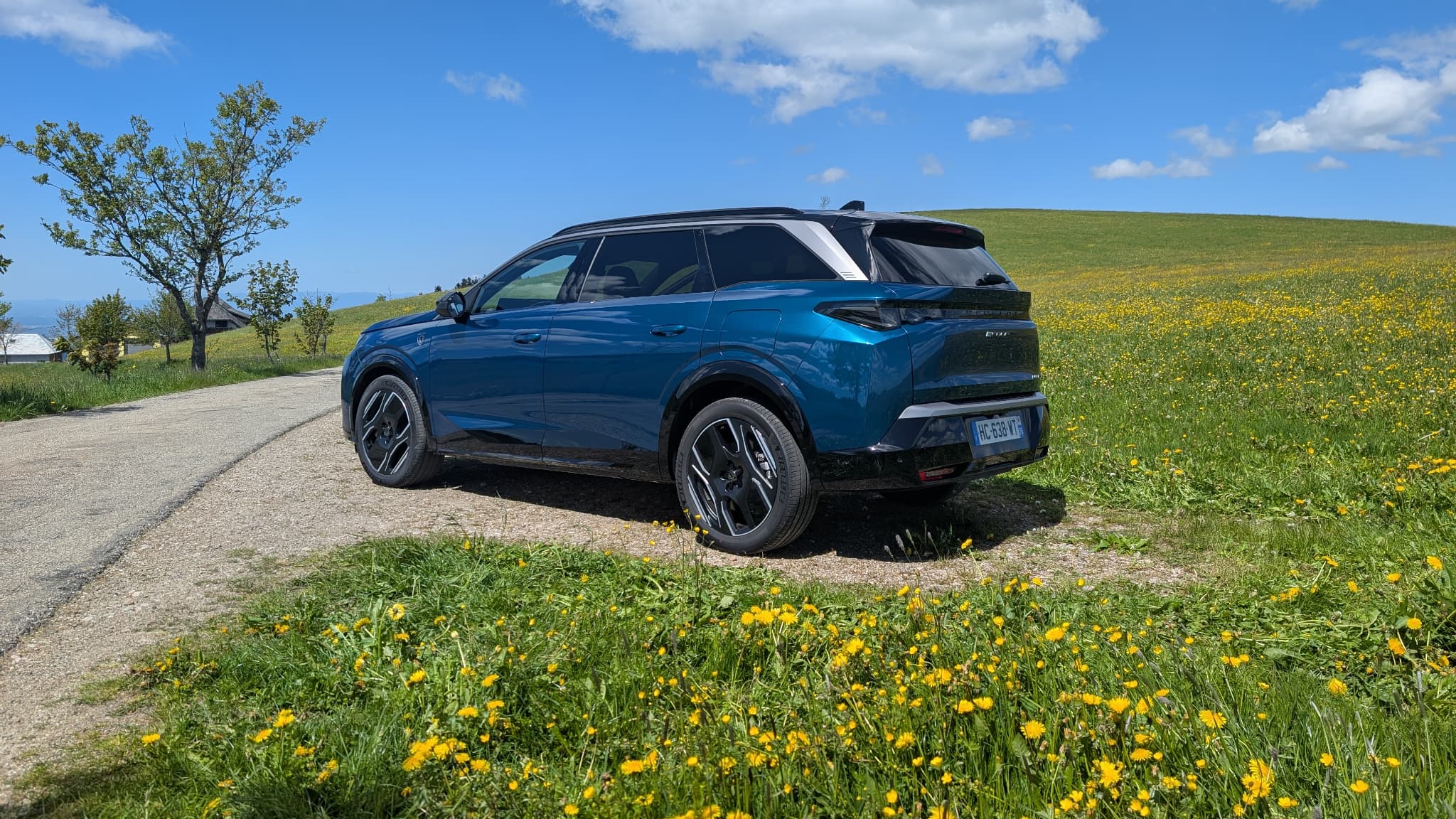 With 4.79 meters long, the Peugeot 5008 offers a fairly suitable format for families, with up to 7 seats on board. With 4.79 meters long, the Peugeot 5008 offers a fairly suitable format for families, with up to 7 seats on board.