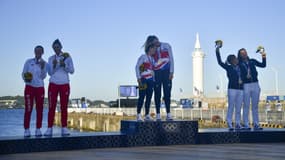 Le podium de voile 470, aux JO de Tokyo le 4 août 2021
