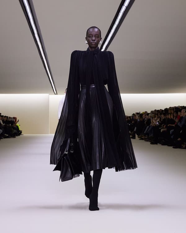 Balenciaga défilé Fashion Week de Paris Mars 2023