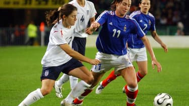 Les budgets du foot féminin sont encore loin derrière ceux du foot masculin.