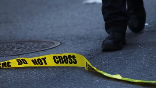 Des policiers américains venus arrêter un suspect au domicile qu'il partageait avec sa compagne ont dû attendre plusieurs heures avant de pouvoir finalement l'interpeller, le couple s'étant enfermé pour faire l'amour une dernière fois, s...
