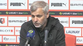 Bruno Genesio en conférence de presse avec Rennes