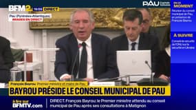 François Bayrou "souffre" de "l'absence de différence" dans le parcours des hommes politiques français