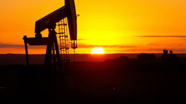 La baisse des prix du pétrole inquiète Moody's.