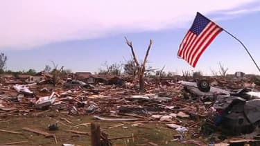 La tornade a laissé la ville de Moore en ruines.