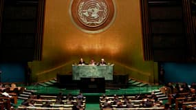 Les Nations unies ont exprimé mercredi leur prudence face aux affirmations françaises de la veille, selon lesquelles les forces syriennes loyales au Président Bachar al Assad ont certainement employé du gaz sarin contre la rébellion. /Photo d'archives/REU