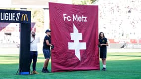 Le logo du FC Metz avant le match face à Strasbourg en Ligue 1, le 17 août 2025.