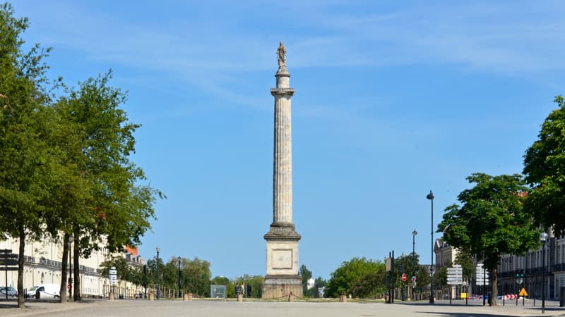 "Elle n'a rien à faire dans l'espace public": pourquoi LFI veut déboulonner une statue de Louis XVI à Nantes