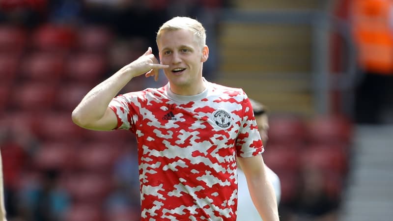 Mercato: van de Beek retenu par United alors qu'il ne joue pas