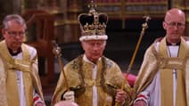 Le roi Charles III avec sa couronne en l'abbaye de Westminster (Londres, Royaume-Uni), le 6 mai 2023.