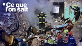Les secours interviennent dans un immeuble détruit par un bombardement russe à Kiev le 28 août 2025