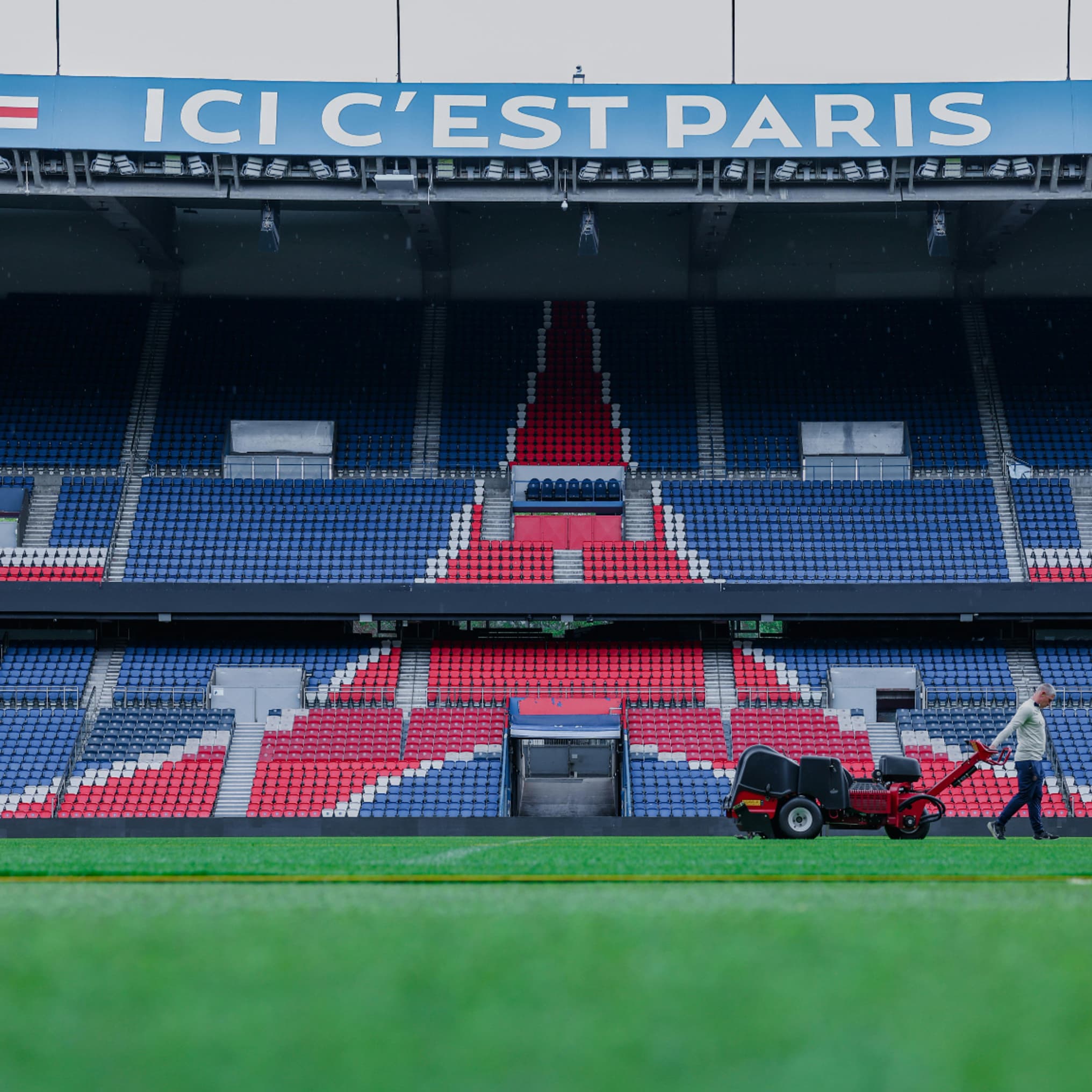 Le Paris Saint-Germain devient le premier club de foot au monde à intégrer  le bitcoin à sa trésorerie