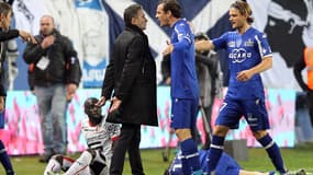 Philippe Montanier (ici face à Sébastien Squillaci) a vécu une mauvaise soirée ce samedi