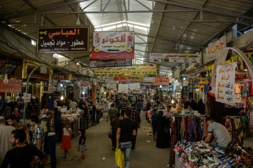 Sur le marché de Nabi Younès à Mossoul, le 13 juin 2017