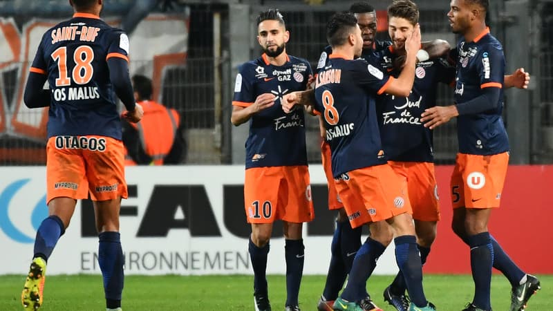 Paul Lasne, félicité par ses coéquipiers à la Mosson, a lancé le large succès de Montpellier face au PSG.