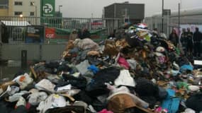Les déchets commencent à s'entasser