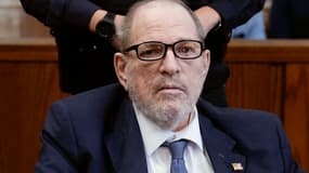 Le producteur de films américain en disgrâce Harvey Weinstein assiste à une audience au tribunal pénal de Manhattan à New York le 18 septembre 2024. 