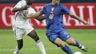 Claude Makelele à la lutte avec l'Italien De Rossi