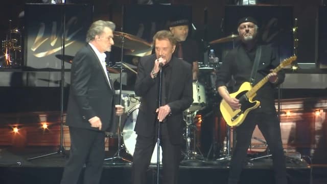 Johnny Hallyday sur scène avec les Vieilles Canailles