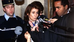 Frédérique Pons et Alex Ursulet, durant le procès de Guy Georges, le 5 avril 2001 au palais de justice de Paris.