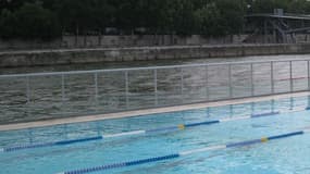 Aperçu de la piscine flottante Joséphine-Baker à Paris