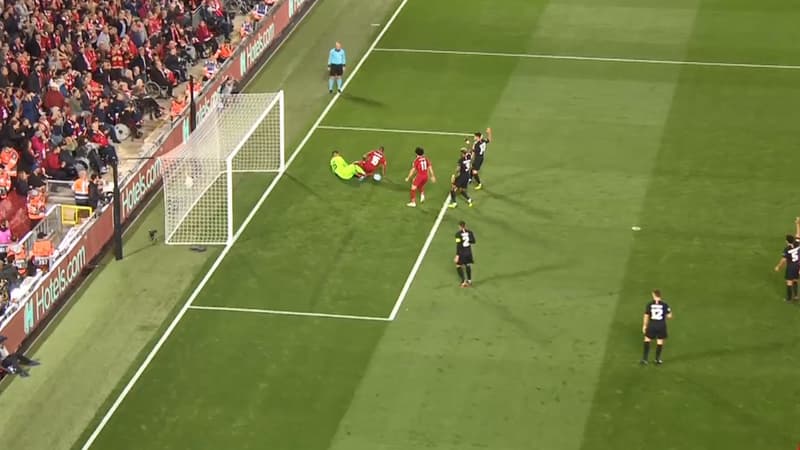 Areola touché par Sturridge