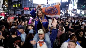 NBA - Les fans des Knicks fêtent la qualification de New York en finale de Conférence Est, le 16 mai 2025