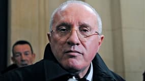 Trois personnes ont été mises en examen et écrouées jeudi dans le cadre de l'enquête sur l'assassinat de l'avocat corse Antoine Sollacaro, tué le 16 octobre dernier à Ajaccio, en Corse, à l'âge de 63 ans. /Photo d'archives/REUTERS/Gonzalo Fuentes