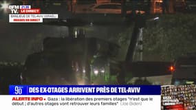 Israël: des ex-otages du Hamas arrivent dans la banlieue de Tel-Aviv