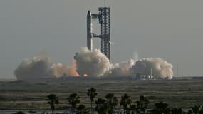 La mégafusée Starship de SpaceX décolle pour un vol test ce mardi 19 novembre 2024 à Boca Chica, au Texas