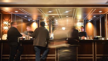Hurrybirds veut mettre fin à la solitude des voyageurs d'affaires en leur permettant de rencontrer d'autres personnes elles-aussi en déplacement.