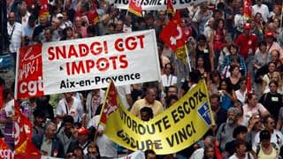 Défilé à Marseille lors de la journée de grèves et de manifestations de mardi contre le projet de réforme des retraites. Malgré la pression accrue des syndicats, la mobilisation contre ce texte a peu de chances d'aboutir à une crise sociale mais Nicolas S