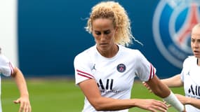 Kheira Hamraoui à l'entraînement avec le PSG