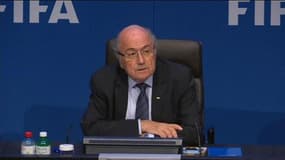 "Il va falloir que Sepp Blatter se fasse discret" jusqu’à son départ, déclare un avocat spécialiste du droit du sport