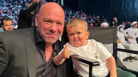 Dana White et Hasbulla Magomedov en novembre 2021