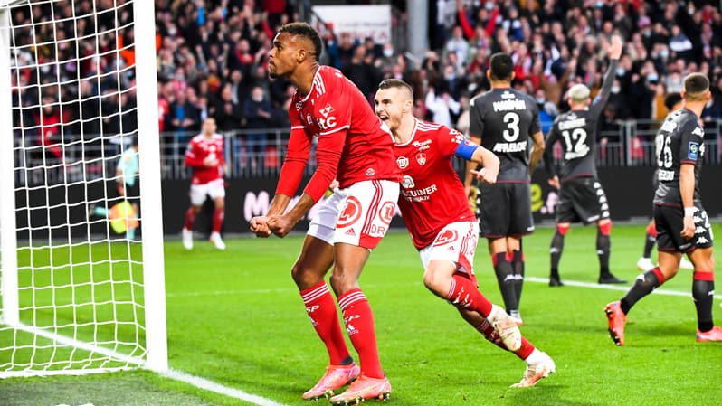 Steve Mounié ouvre le score face à l’AS Monaco