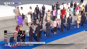 Défilé du 14-Juillet: Emmanuel Macron salue ses ministres 