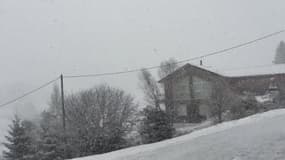 Vosges : de la neige abondante à Le Valtin - Témoins BFMTV