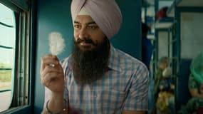 L'acteur Aamir Khan tient le rôle principal dans cette adaptation bollywoodienne du célèbre "Forrest Gump", intitulée "Laal Singh Chaddha" qui sortira le 11 août 2022 en Inde.