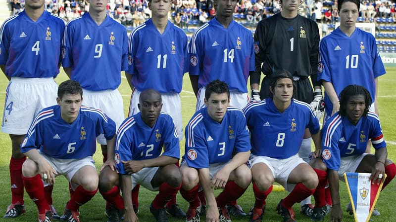 Jérémy Ménez, Hatem Ben Arfa et Samir Nasri (en haut) avant la finale de l'Euro 2004 U17