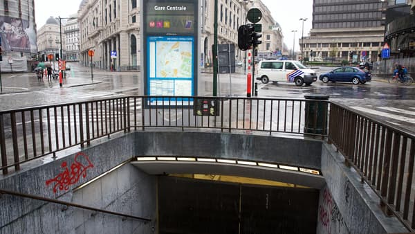 Le métro et les rues de Bruxelles vides, le 21 novembre. 